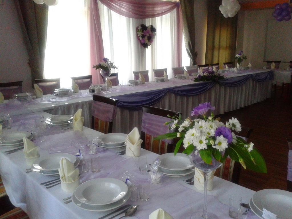 Hotel E-Lektor Morąg 外观 照片